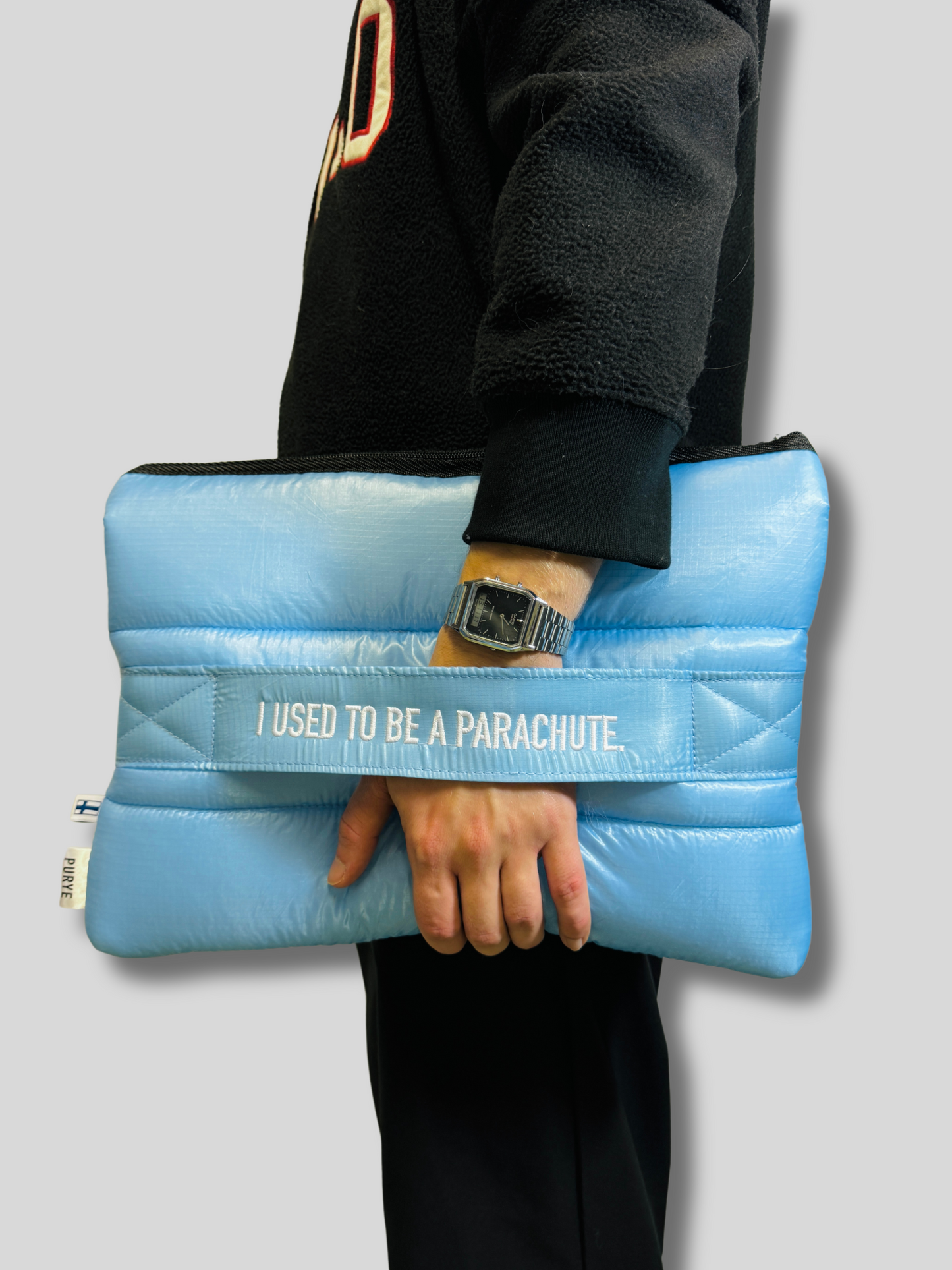 Laptop Sleeve (Recycled parachutes)