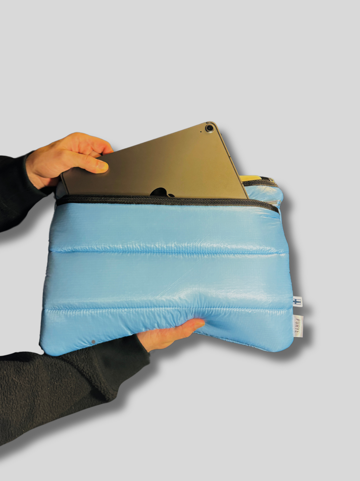 Laptop Sleeve (Recycled parachutes)