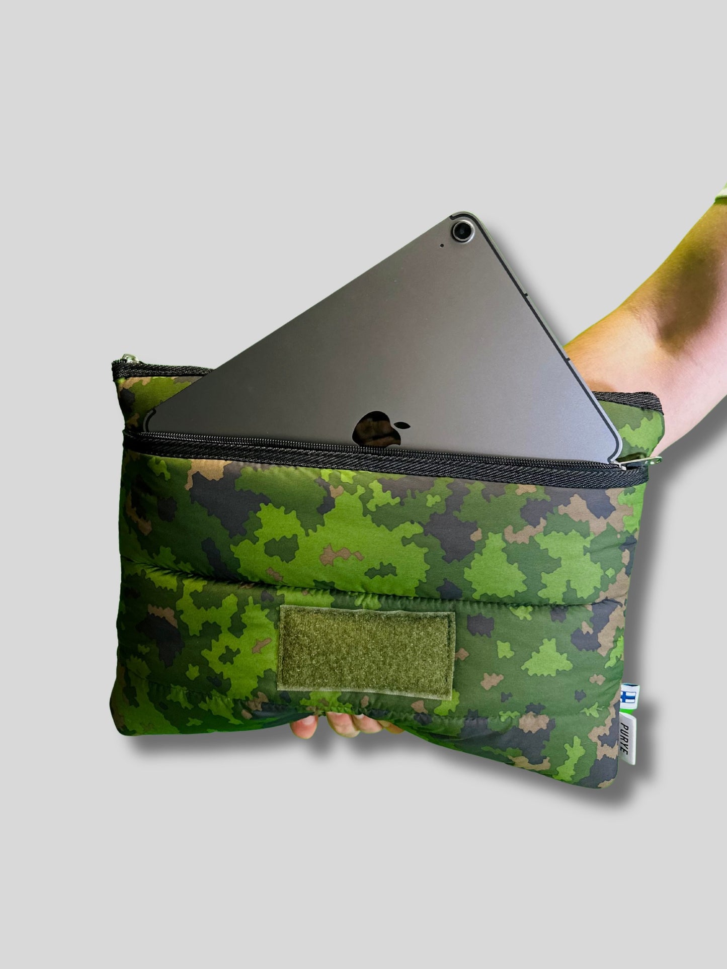 M05-Laptop Sleeve